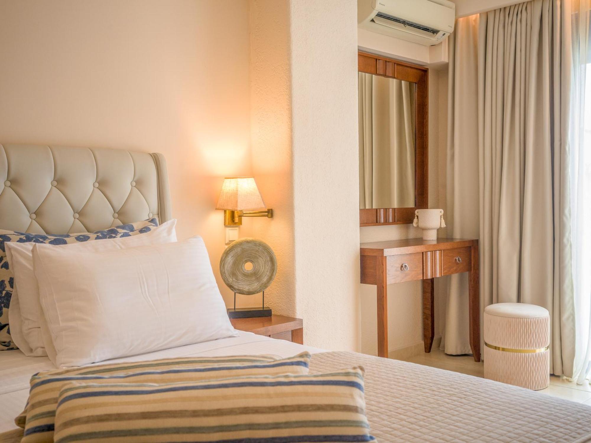 ซีเคร็ต พาราไดซ์ โฮเต็ล แอนด์ สปา Hotel Chalkidiki ภายนอก รูปภาพ